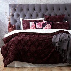 Medallion Plum cotton Vintage washed Tufted Quilt Cover set by Park Avenue