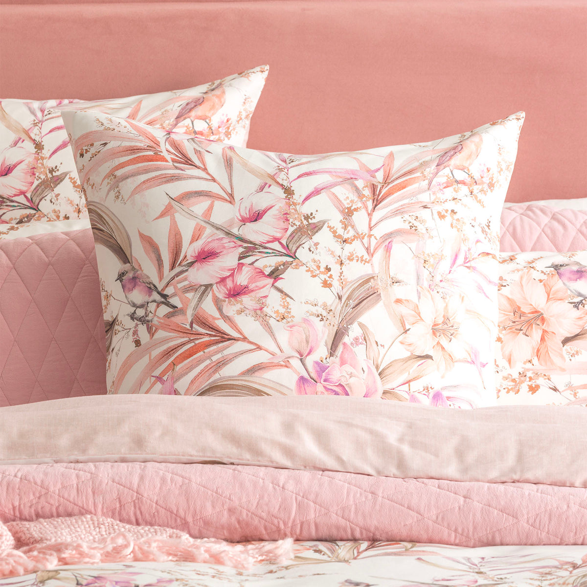 300 TC Grevillea Onyx Cotton Reversible Quilt cover sets by Renee Taylor